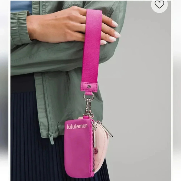 Lululemon wristlet - Picture 4 of 16